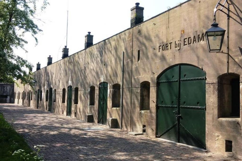 In The Old City Centre Of Edam, Unique Apartment. Exterior photo